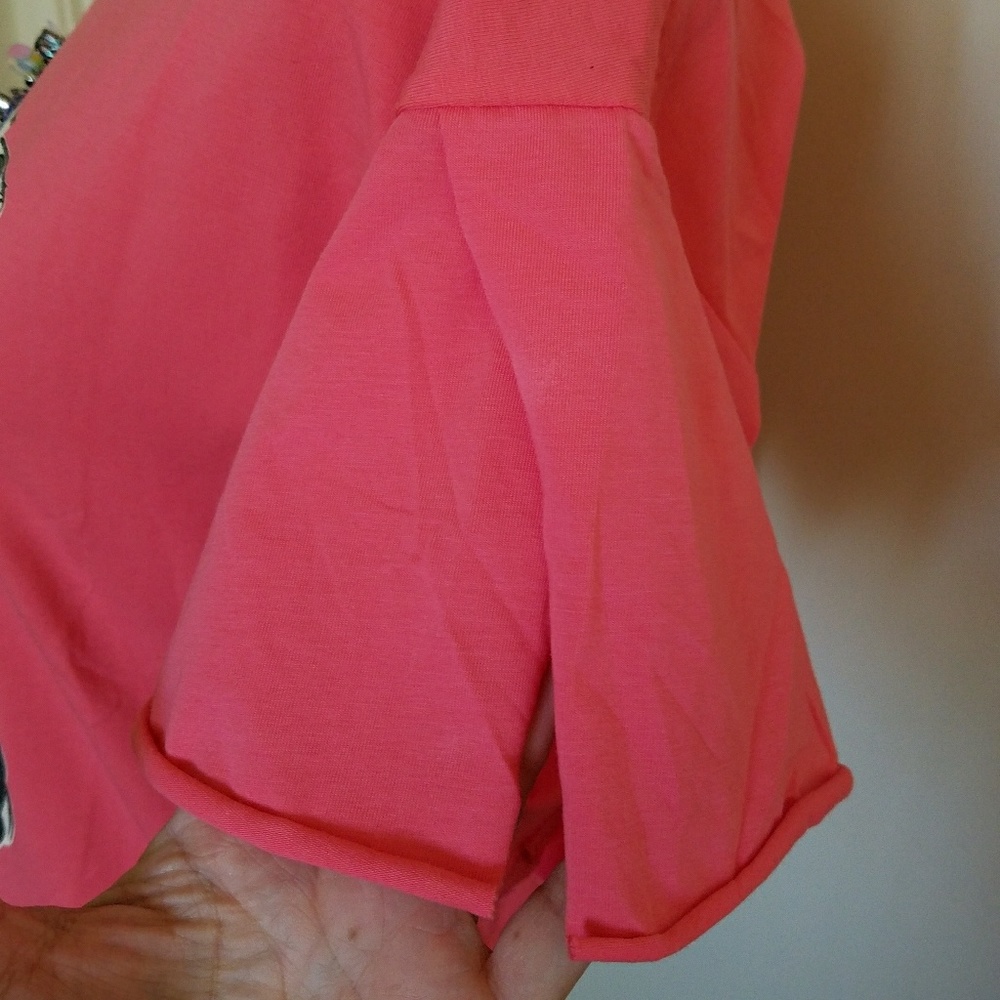 Chic woman spangle embellished coral top•Sm - Picture 5 of 12